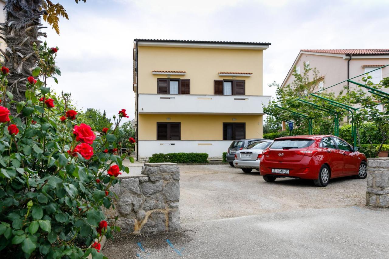 Apartman Sintic Krk Town Esterno foto